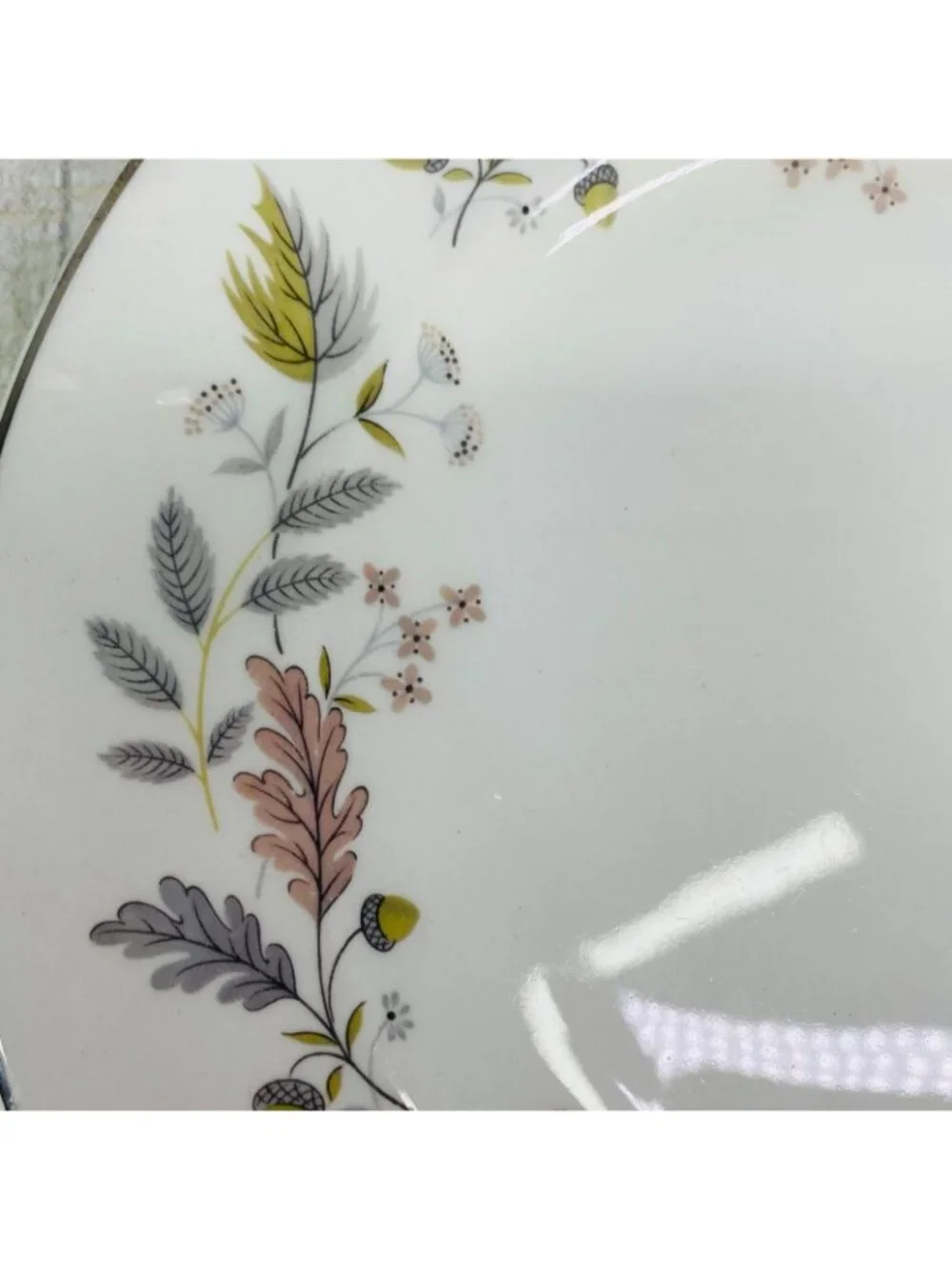 Johnson Brothers LYNTON OLDER SNOWHITE Floral England Lunch Salad Plates Set 5